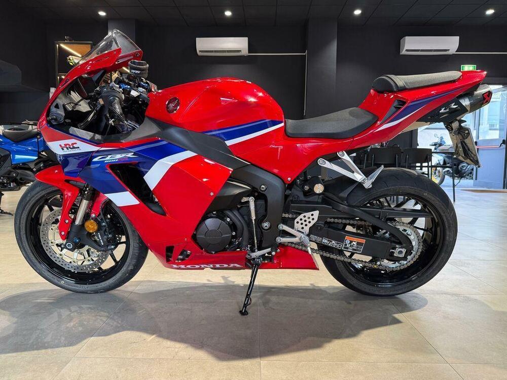 Honda CBR 600 RR (2024 - 26) (6)