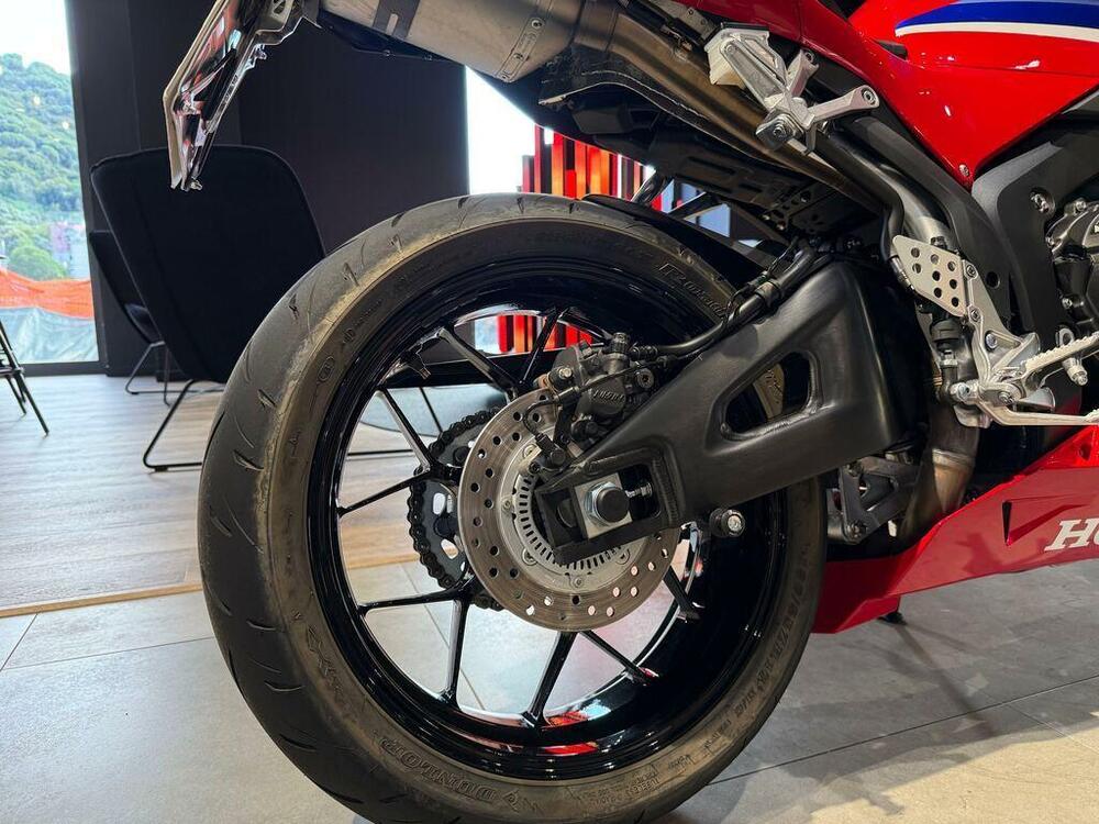 Honda CBR 600 RR (2024 - 26) (10)