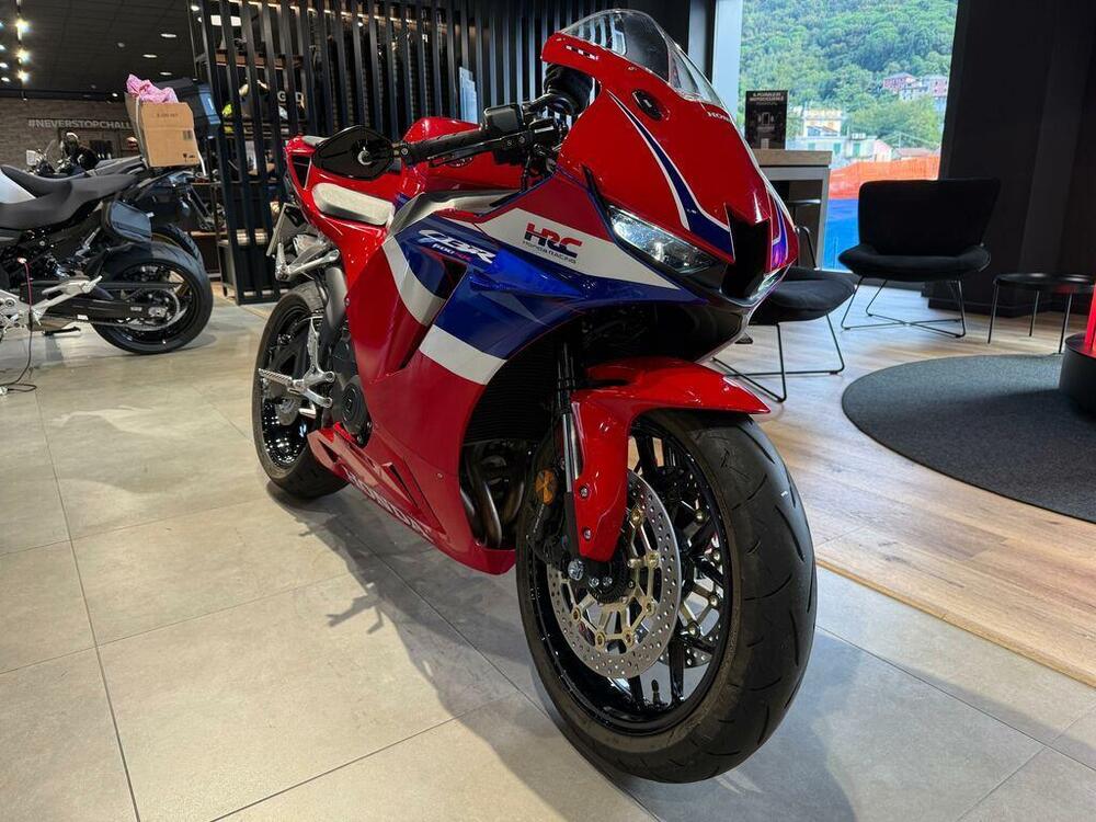 Honda CBR 600 RR (2024 - 26) (14)