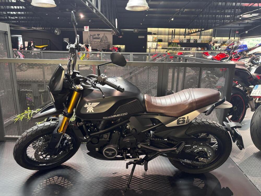 Moto Morini SEIEMMEZZO SCR (2022 - 26) (3)