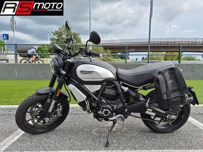 Ducati Scrambler 1100 Dark Pro (2020 - 24) usata