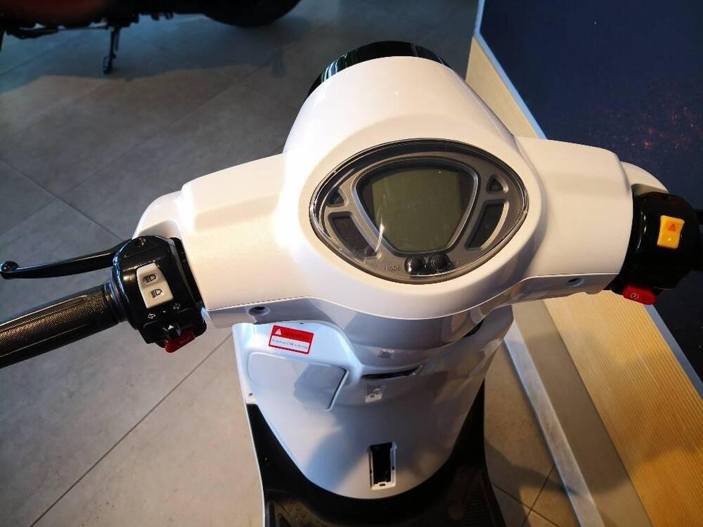 Sym Fiddle 50i (2021 - 26) (12)