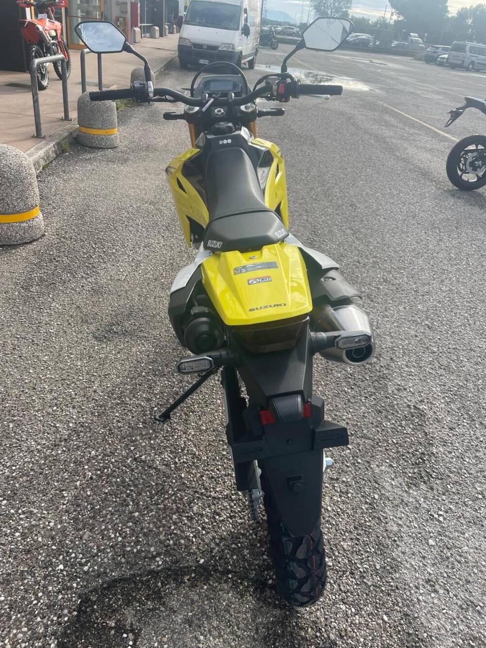Suzuki DR-Z4S (2025 - 26) (3)