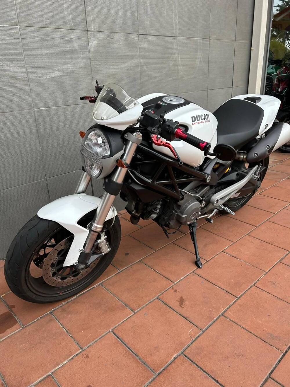 Ducati Monster 696 (2008 - 13) (3)