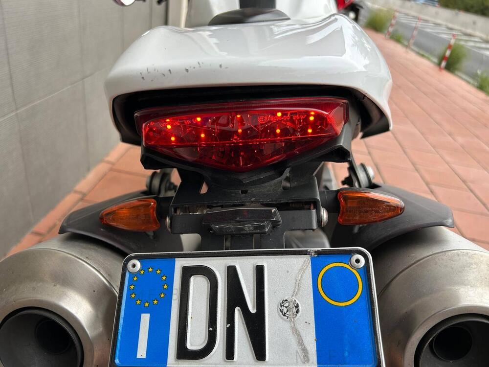 Ducati Monster 696 (2008 - 13) (17)