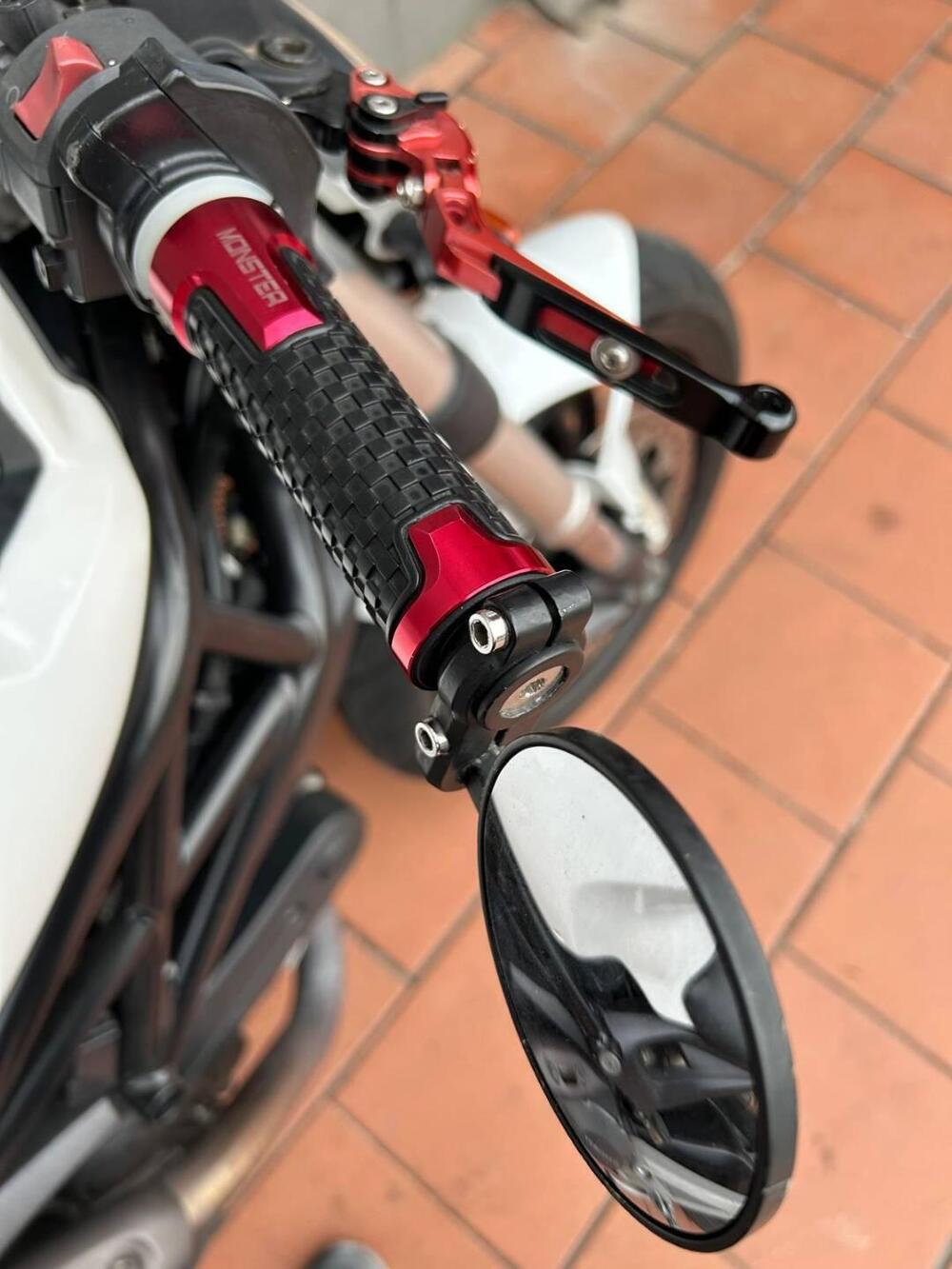 Ducati Monster 696 (2008 - 13) (18)