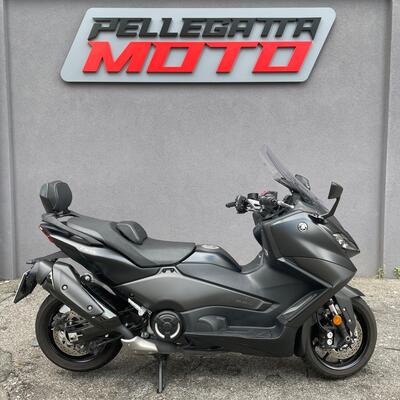 Yamaha T-Max 560 (2022 - 24) usata