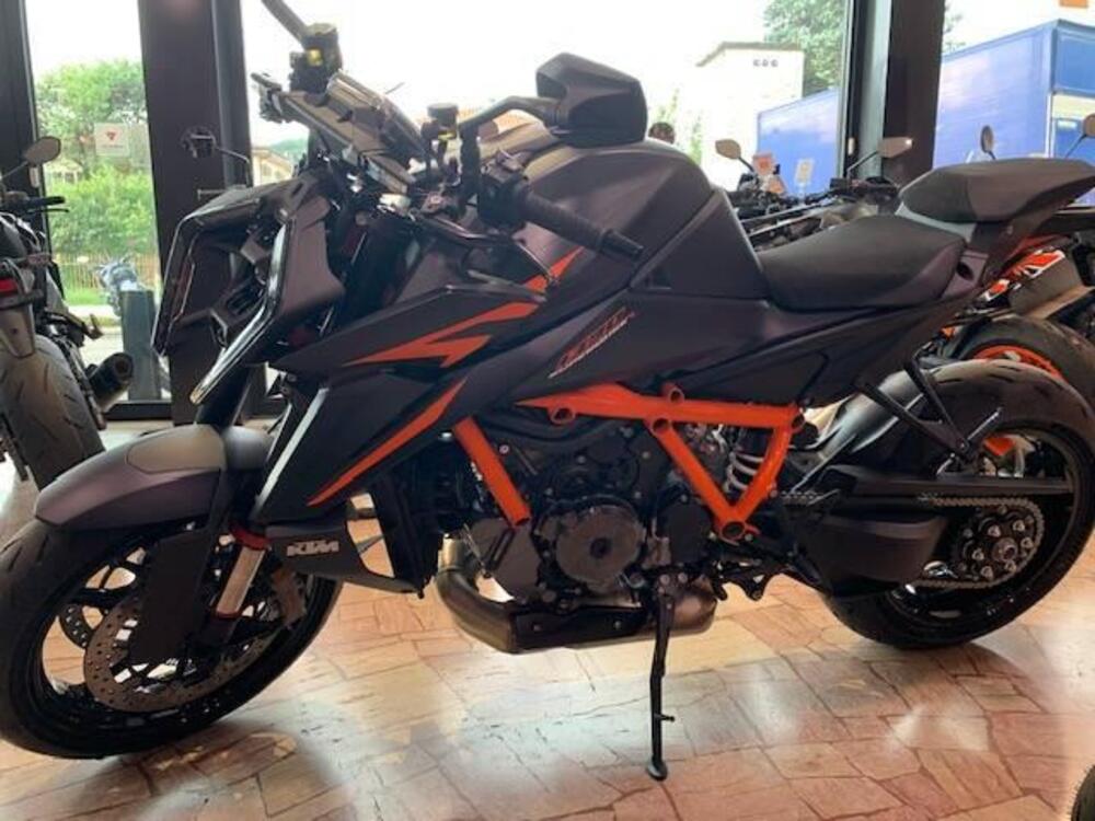 KTM 1390 Super Duke R (2024 - 26) (4)