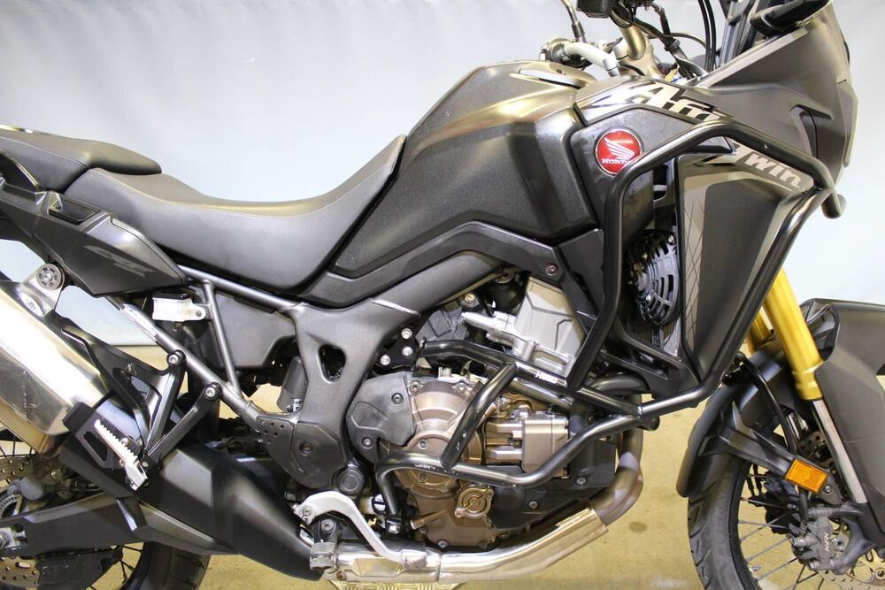 Honda Africa Twin CRF 1000L DCT ABS (2016 - 17) (9)