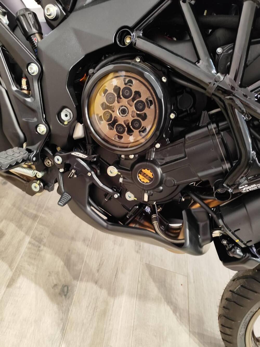 MV Agusta Turismo Veloce 800 Lusso (2021 - 23) (14)