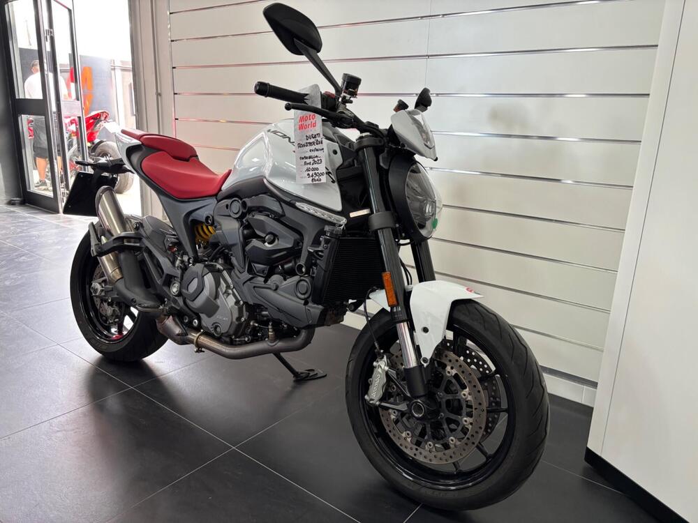 Ducati Monster 937 + (2021 - 25) (2)