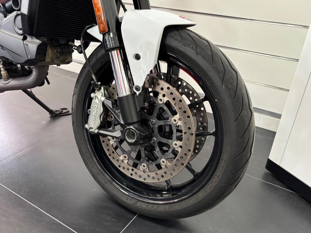 Ducati Monster 937 + (2021 - 25) (3)