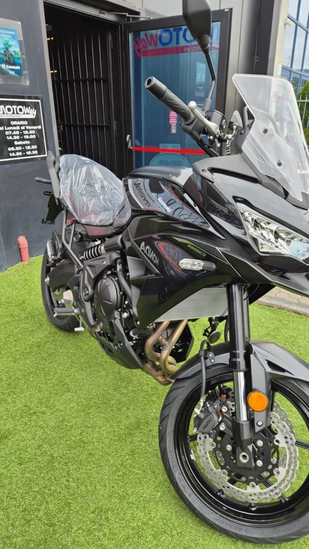 Kawasaki Versys 650 (2025 - 26) (7)