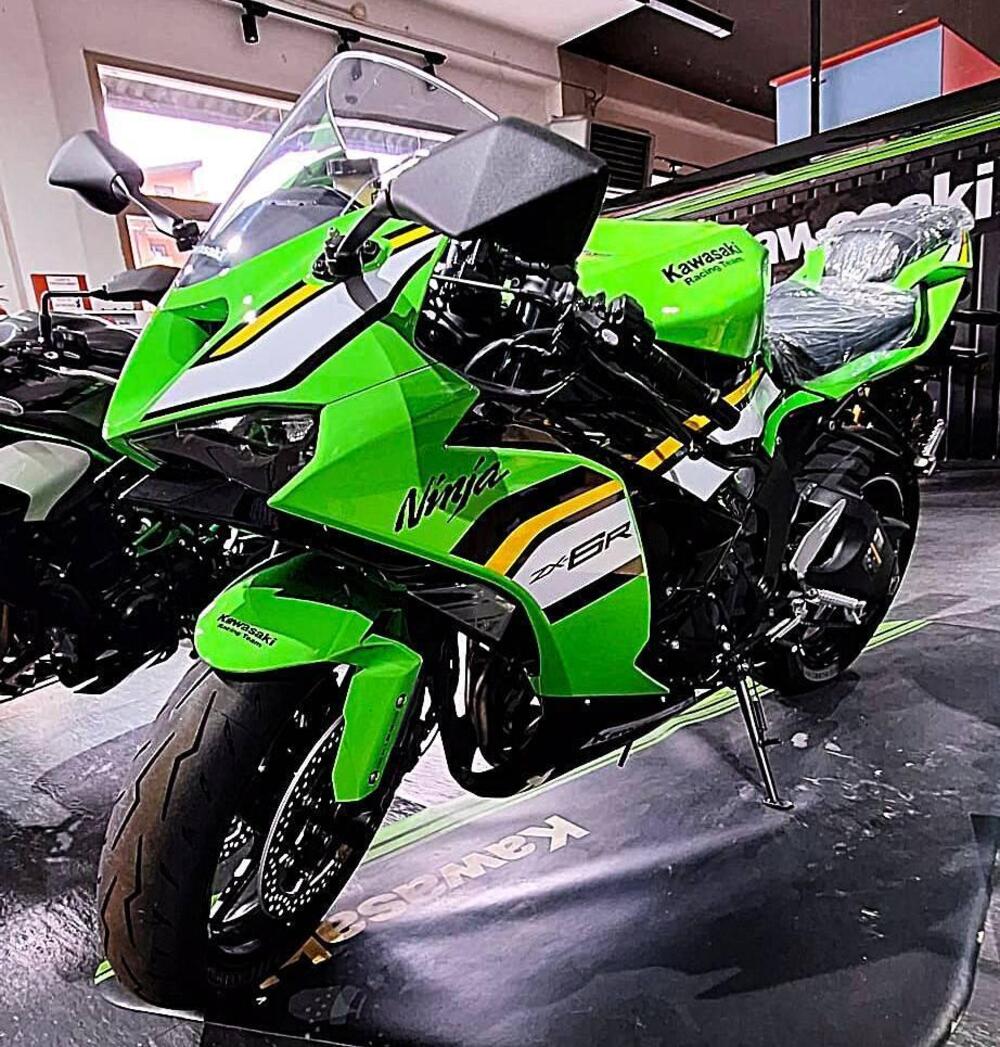 Kawasaki Ninja 636 ZX-6R (2024 - 26) (4)