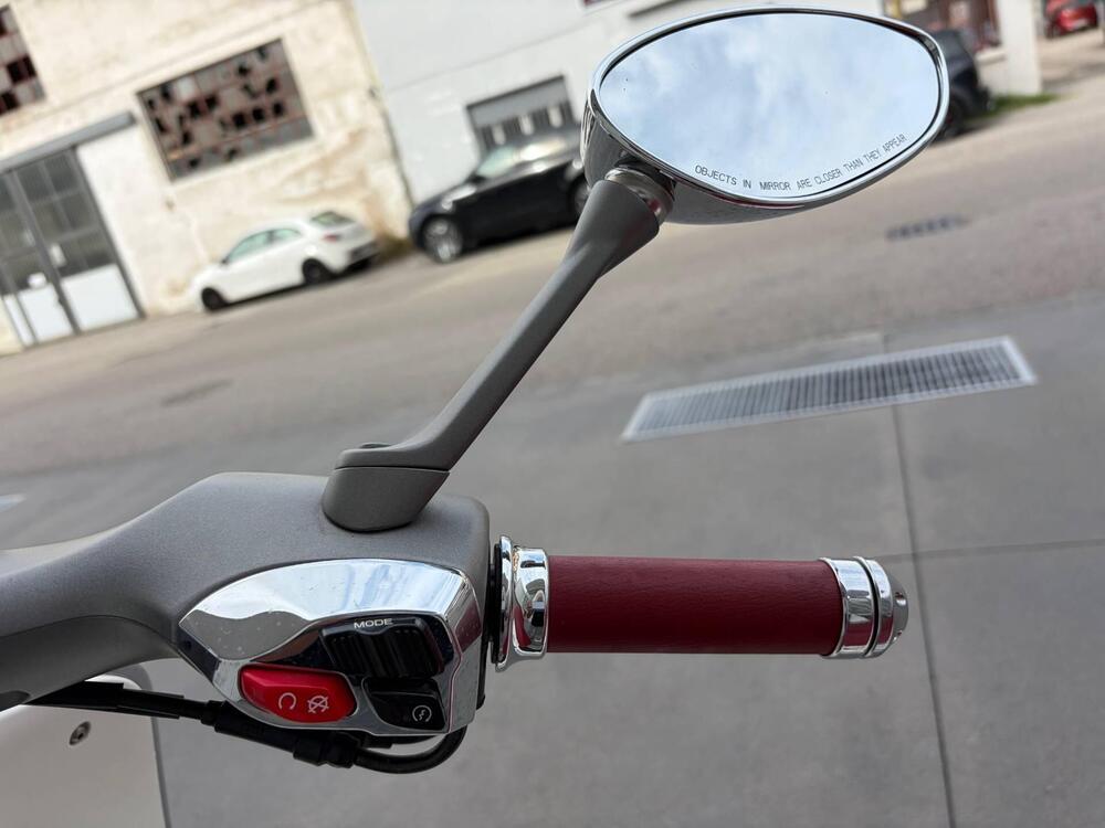 Vespa Vespa 946 ABS (2013 - 15) (6)