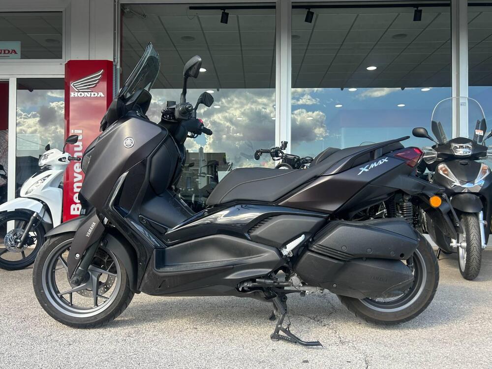 Yamaha X-Max 300 Tech Max (2021 - 24) (4)