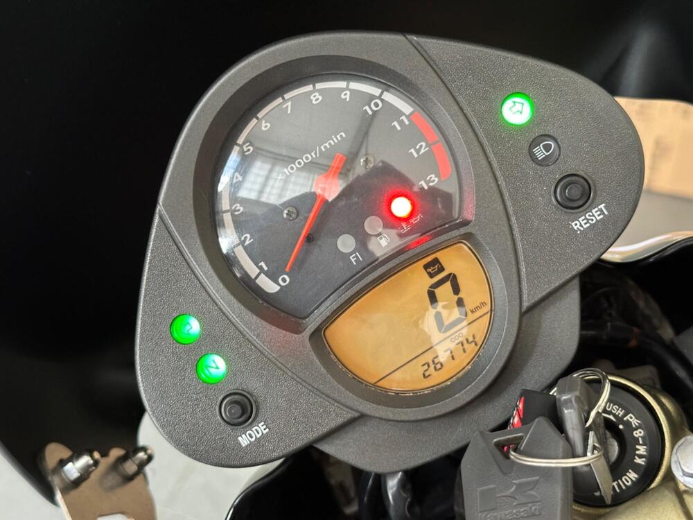 Kawasaki ER-6N (2005 - 08) (6)