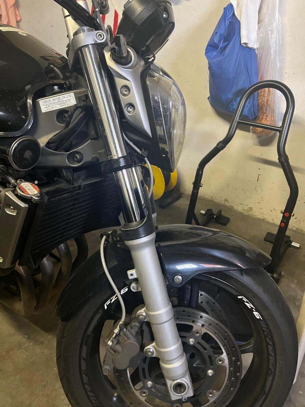 Yamaha FZ6 (2004 - 07) (9)