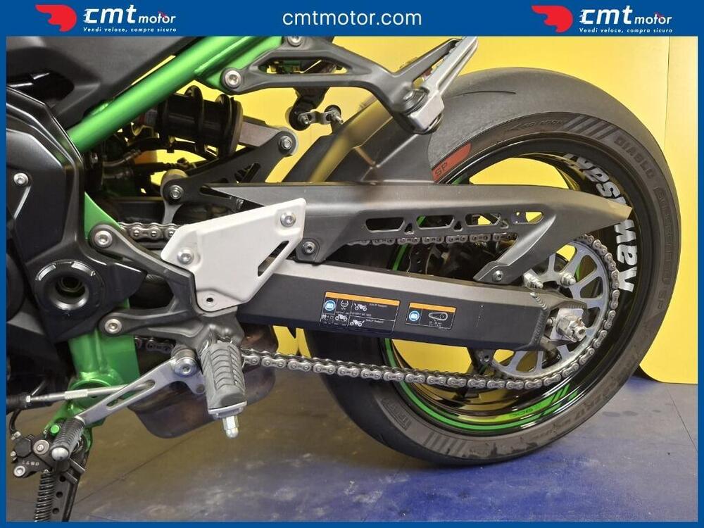 Kawasaki Z 900 Performance (2021 - 24) (14)