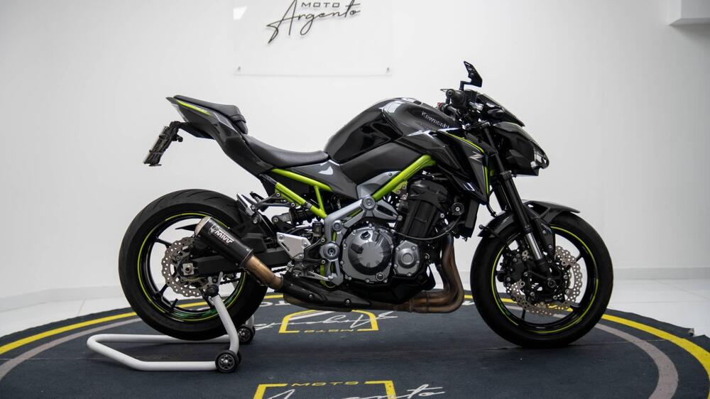 Kawasaki Z 900 (2017 - 18) (7)