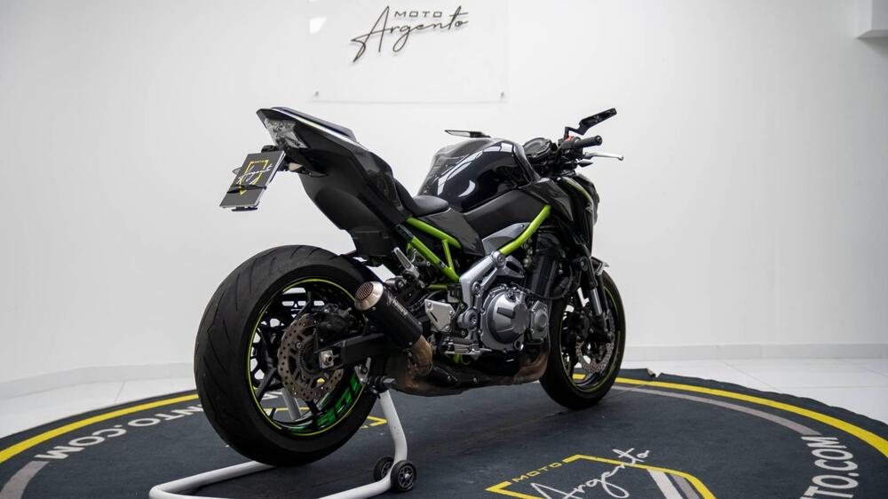 Kawasaki Z 900 (2017 - 18) (8)