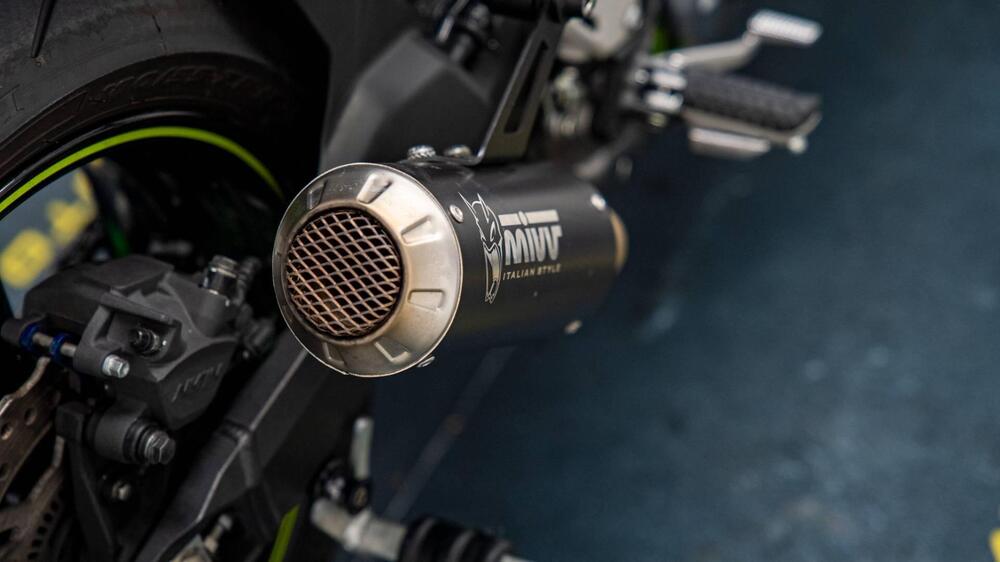 Kawasaki Z 900 (2017 - 18) (12)