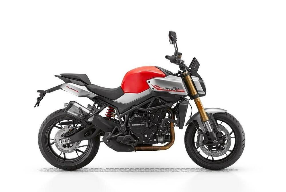 QJ Motor SRK 900 (2025 - 26)