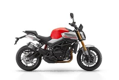 QJ Motor SRK 900 (2025) nuova