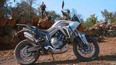 Prova Morbidelli T502X: l&rsquo;adventure mid-size col 19&rdquo;, sfida le rivali con stile e sostanza [VIDEO]