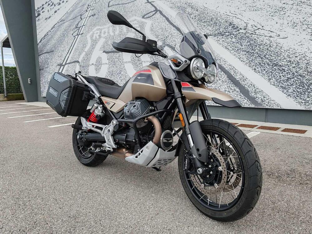 Moto Guzzi V85 TT Travel (2024 - 26) (3)