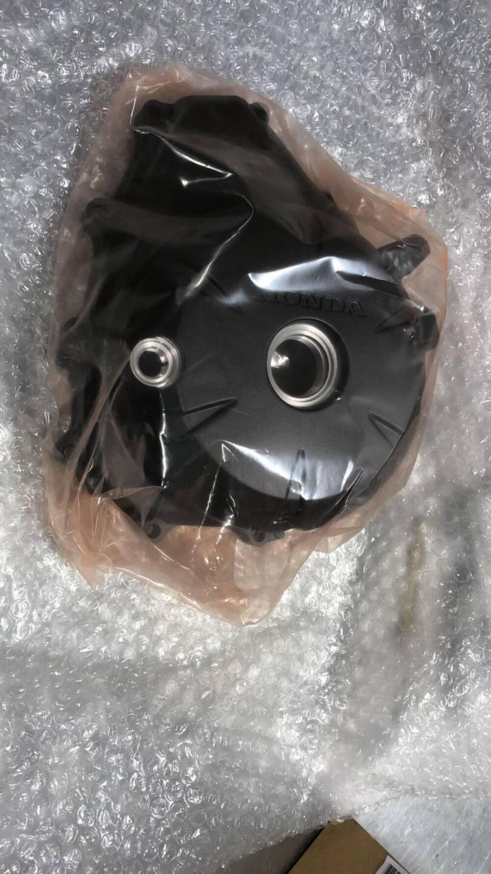 COPERCHIO COMPLETO GENERATORE PER HONDA NC 750. CO