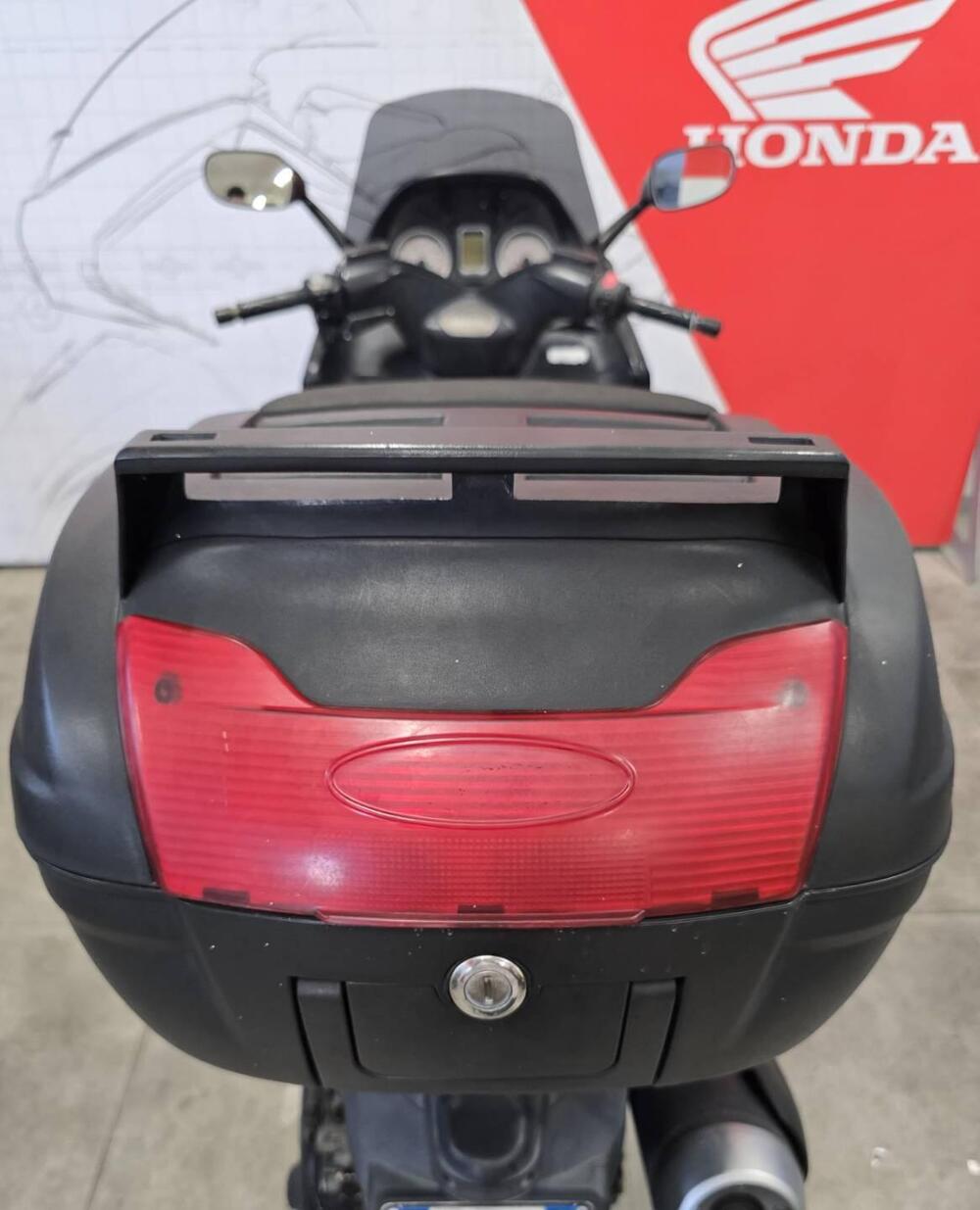 Yamaha T-Max 500 (2004 - 07) (6)