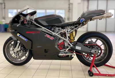 Ducati 749 Dark (2003 - 07) usata