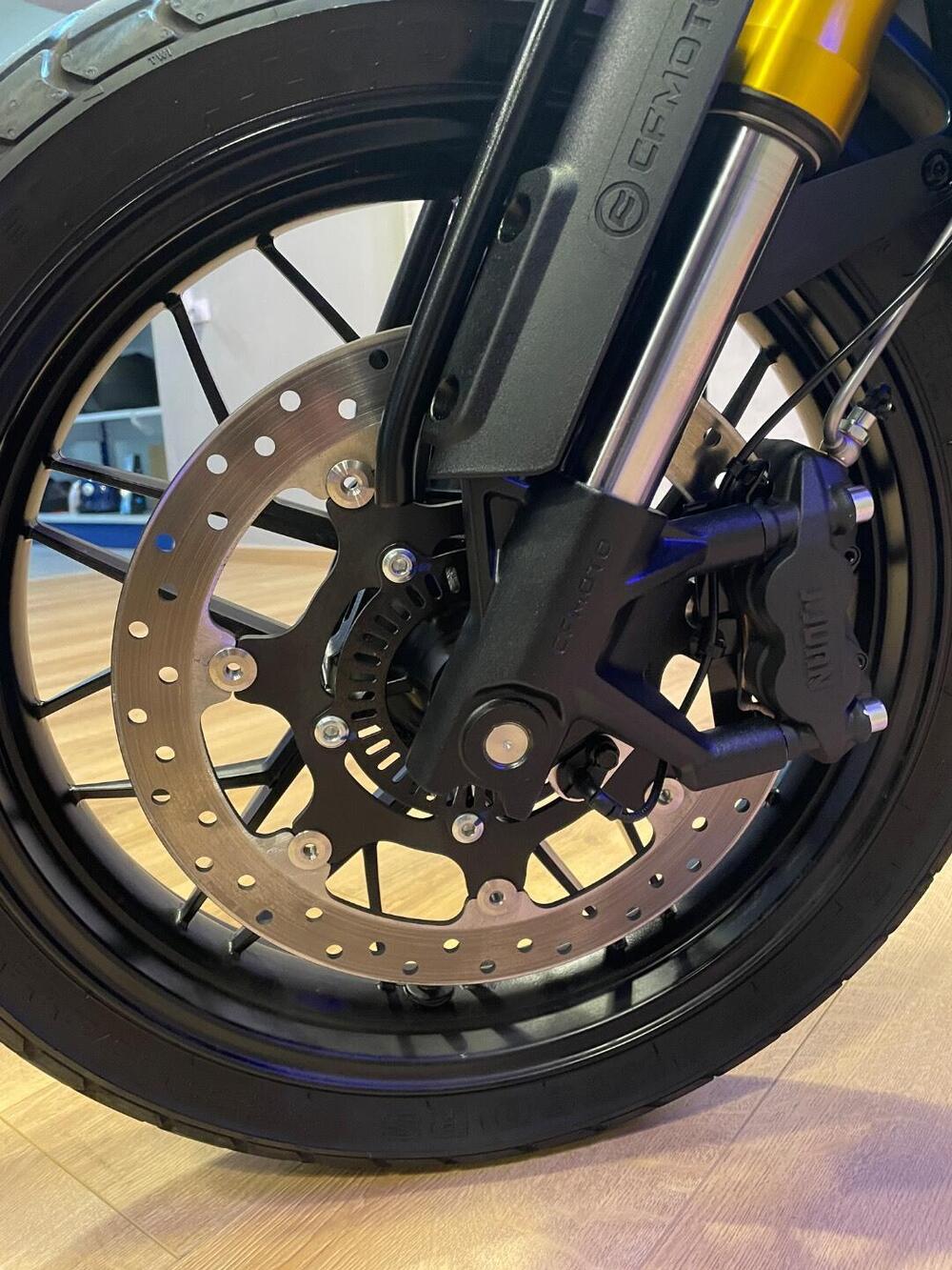 CFMOTO 700CL-X Heritage (2021 - 26) (4)