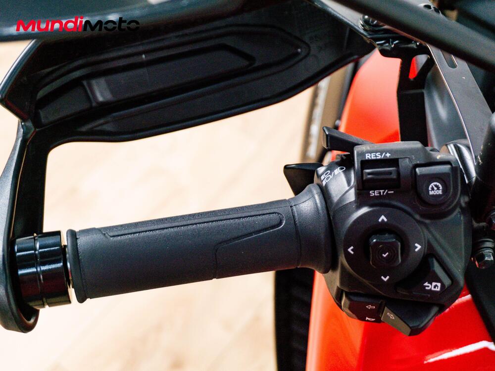 Yamaha Tracer 9 Y-AMT (2025 - 26) (14)