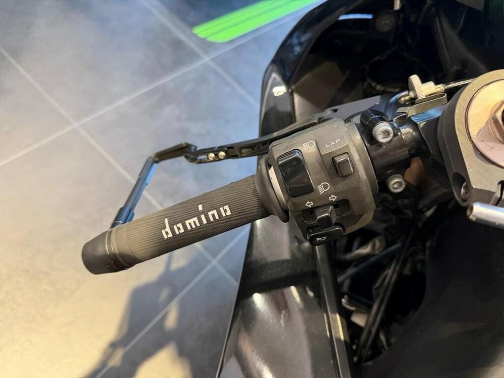 Kawasaki Ninja 1000 ZX-10R (2010 - 11) (9)