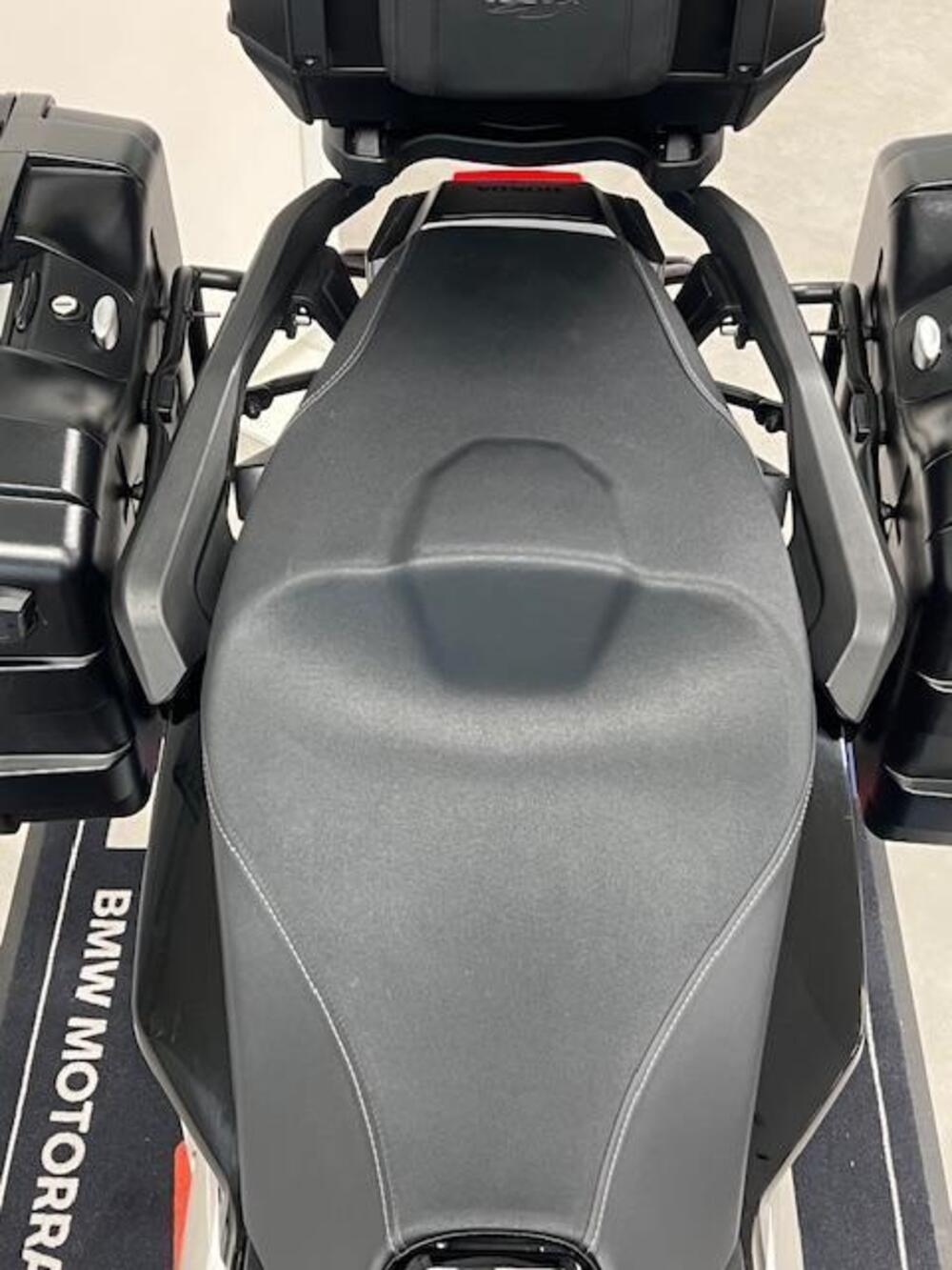 Honda X-ADV 750 DCT Travel (2021 - 24) (7)