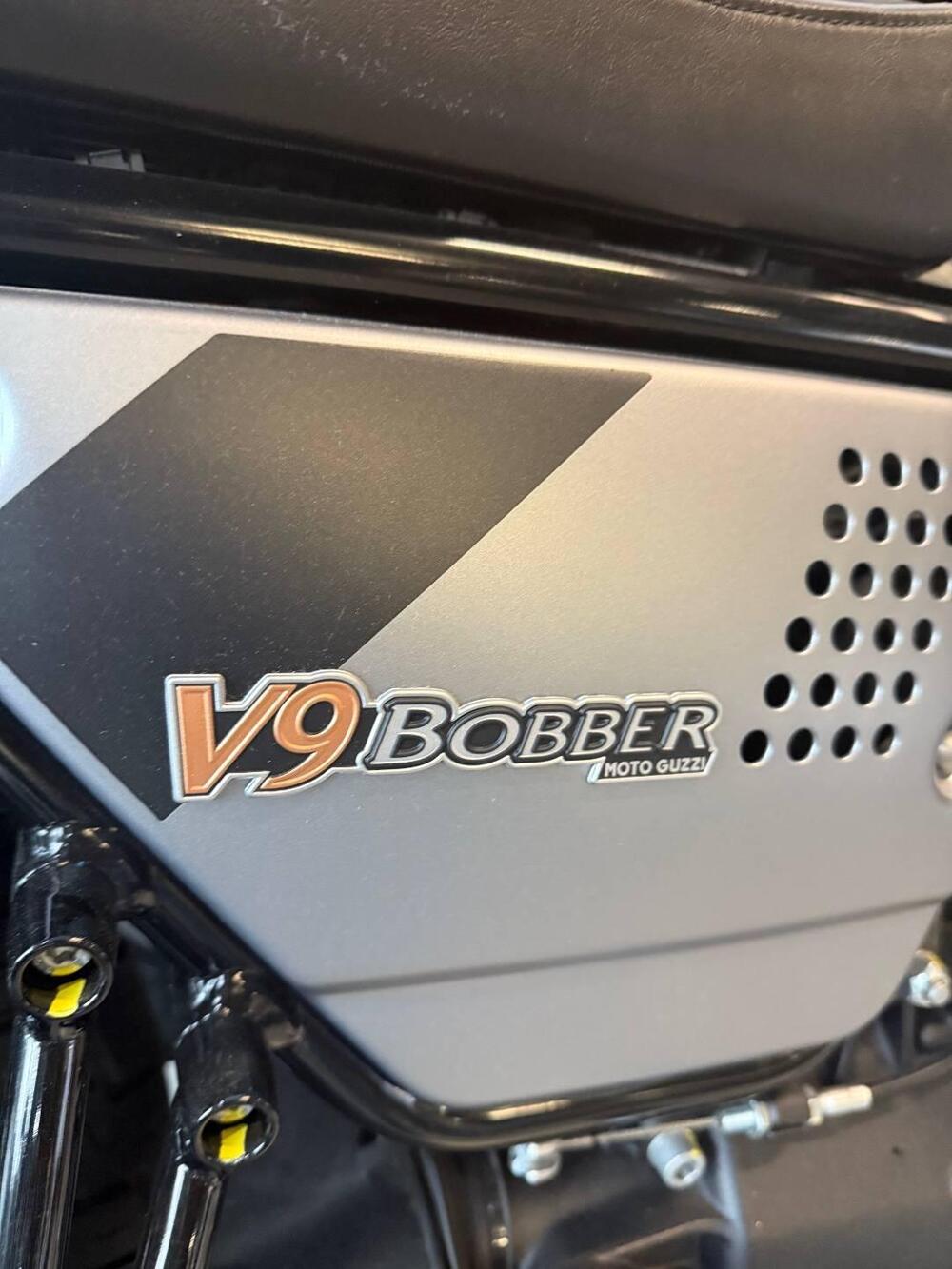Moto Guzzi V9 Bobber Special Edition (2023 - 25) (3)