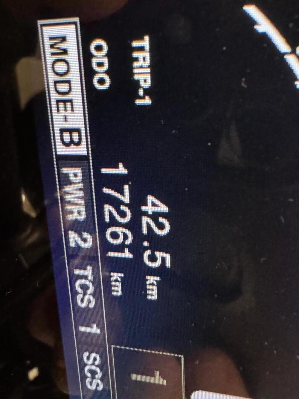 Yamaha MT-10 SP (2022 - 25) (5)