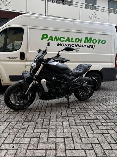 Benelli 502 C (2019 - 20) usata