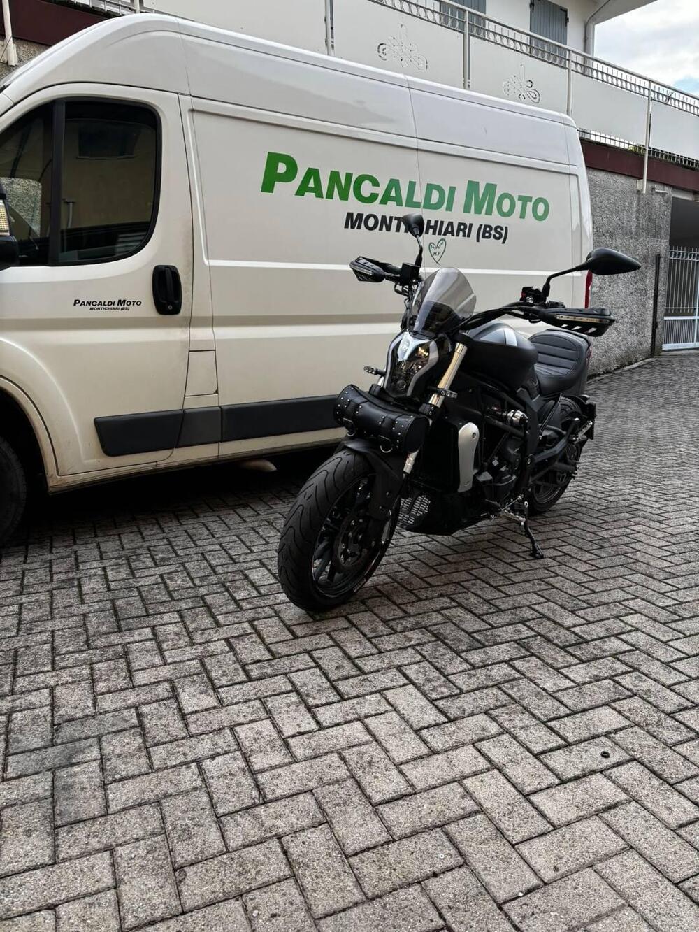 Benelli 502 C (2019 - 20) (2)