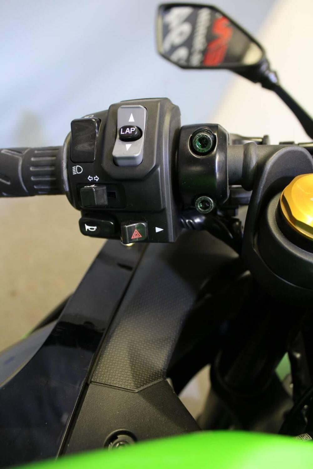 Kawasaki Ninja ZX-4RR (2024 - 26) (9)