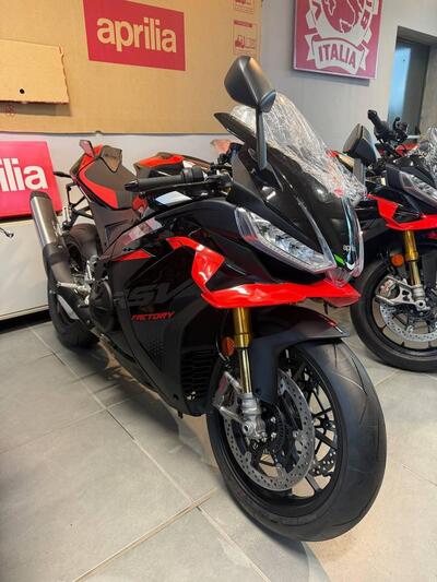 Aprilia RSV4 1100 Factory (2025) nuova