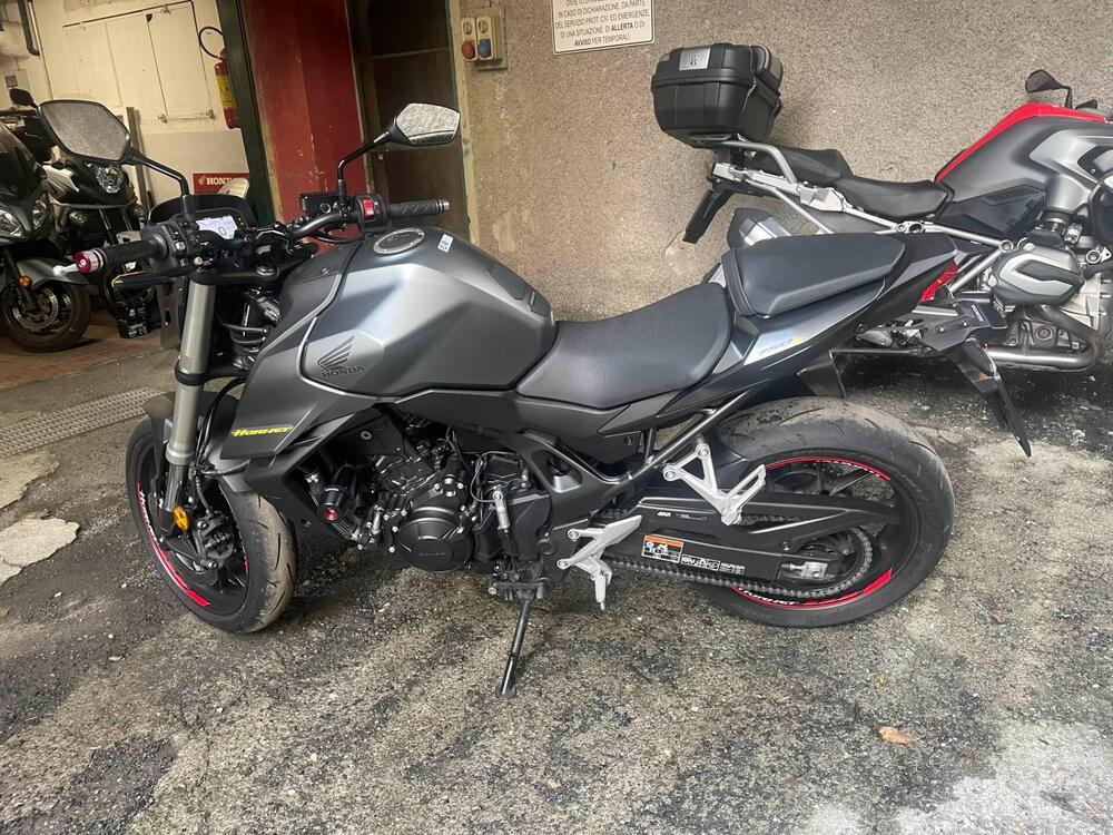 Honda CB 750 Hornet (2023 - 24) (3)