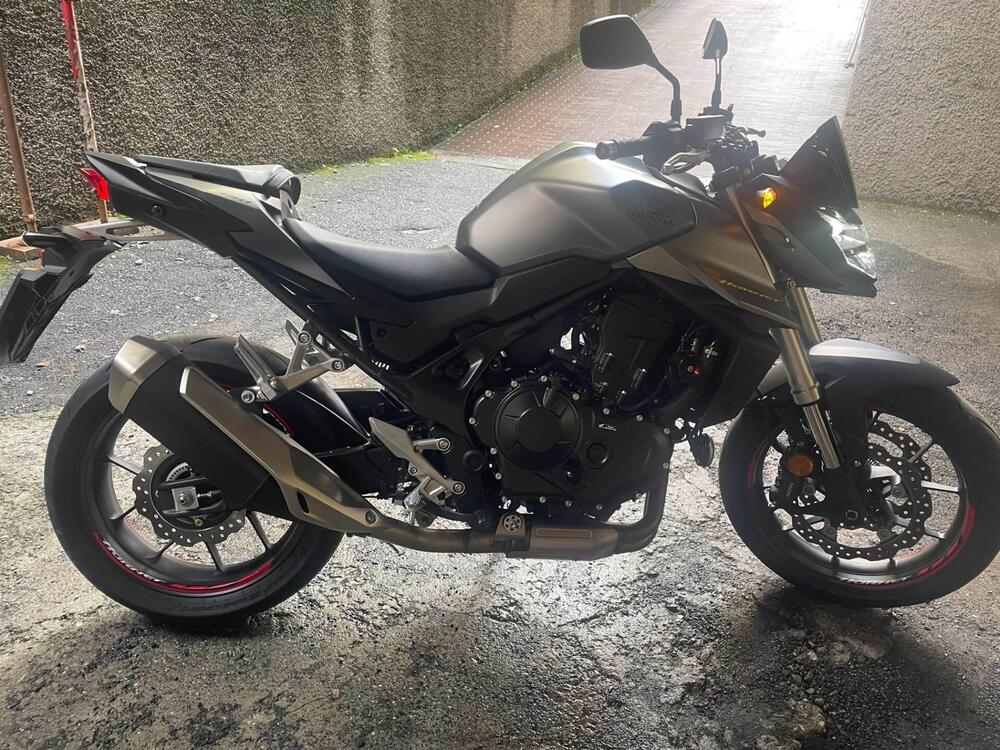 Honda CB 750 Hornet (2023 - 24) (2)