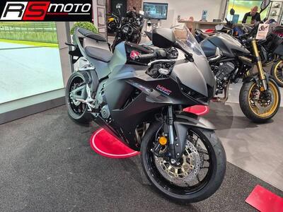 Honda CBR 600 RR (2024 - 25) nuova