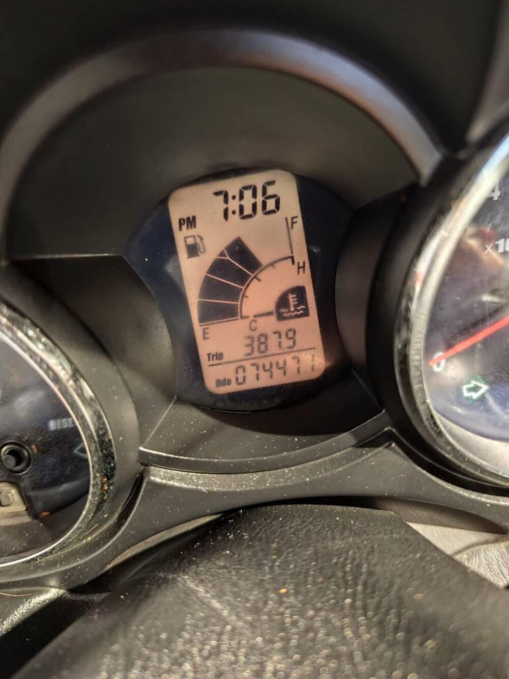 Yamaha Majesty 400 (2004 - 08) (7)