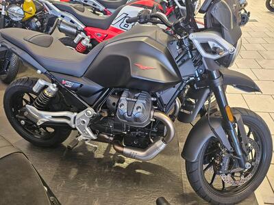 Moto Guzzi V85 Strada (2024 - 25) nuova