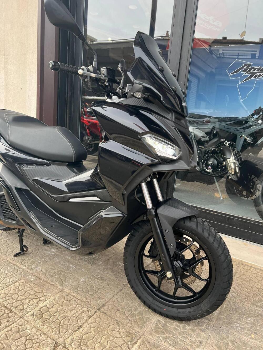 Aprilia SR GT 125 (2022 - 24) (6)