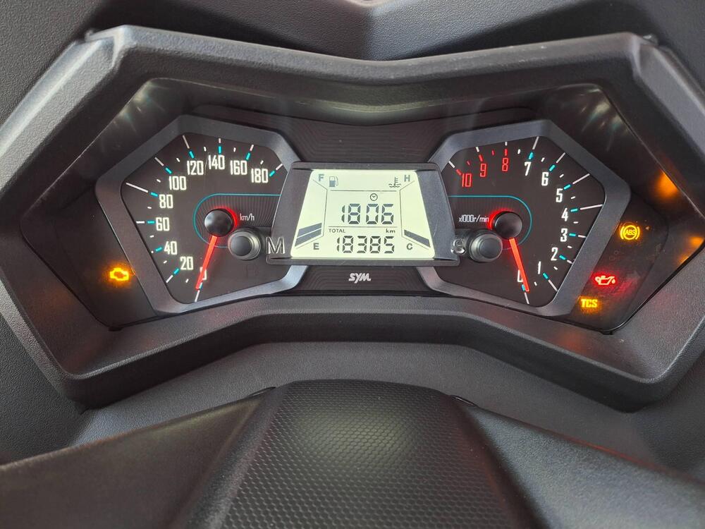 Sym Maxsym 400 (2021 - 25) (4)